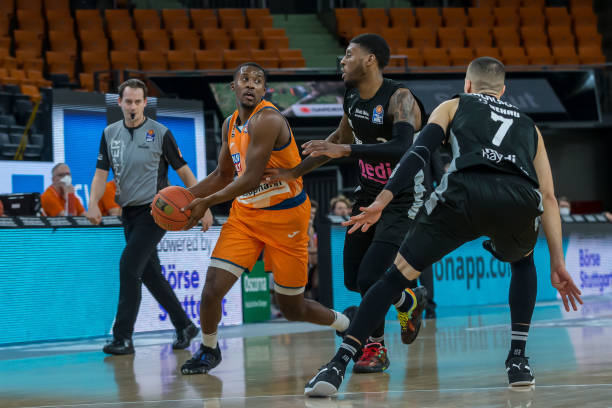 库巴西的表 库巴西的表